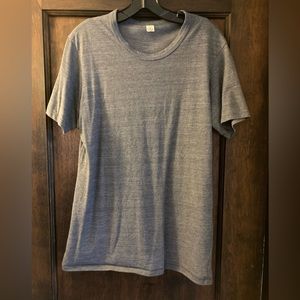 Alternative Men’s T Shirt in Heather Gray Blue Size L